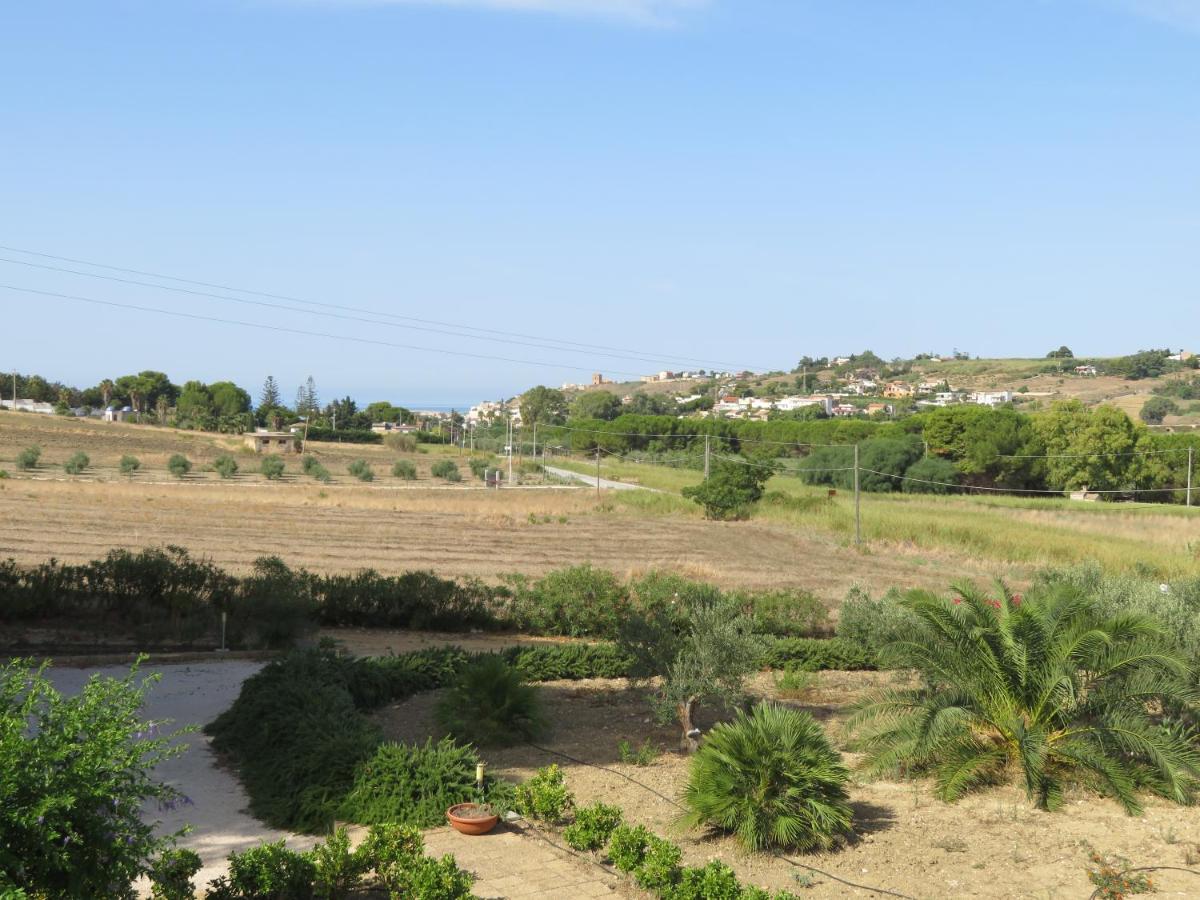 Case Barrera Porto Palo Esterno foto