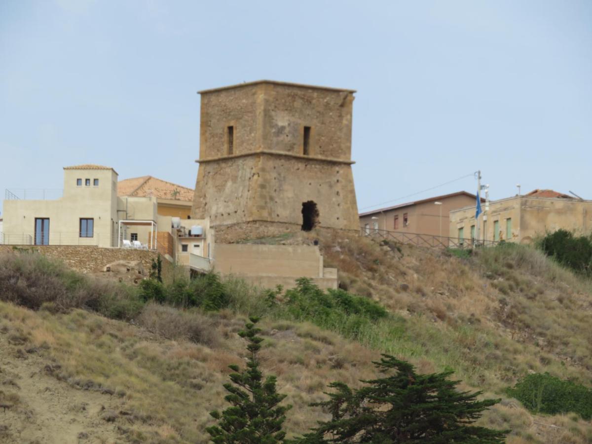 Case Barrera Porto Palo Esterno foto