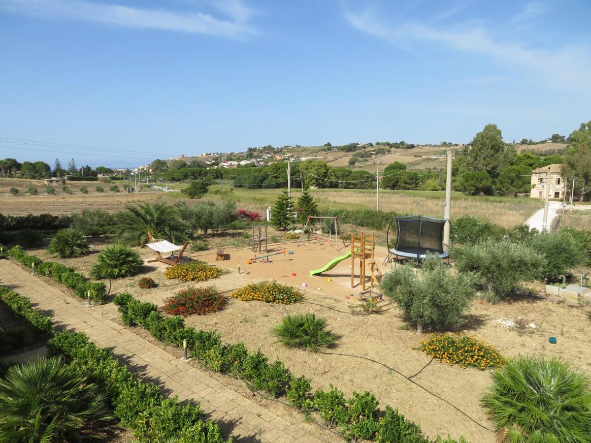 Case Barrera Porto Palo Esterno foto