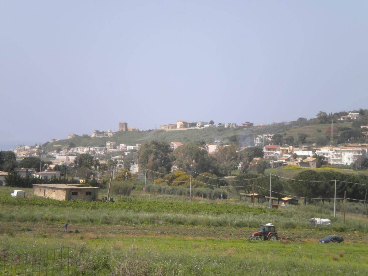 Case Barrera Porto Palo Esterno foto
